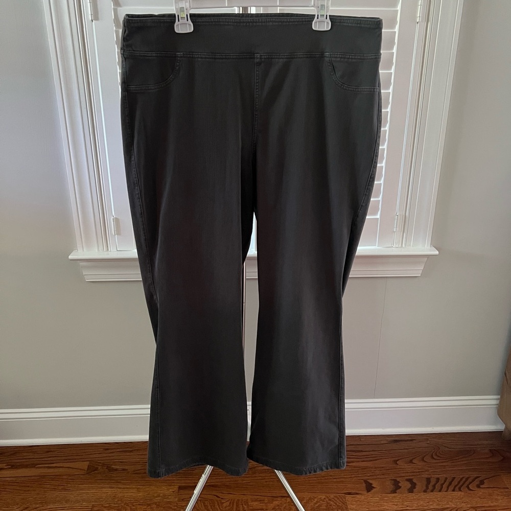Women’s American Eagle Outfitters Pants